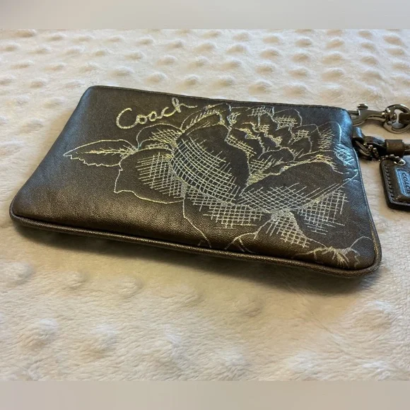 Coach Wristlet with Rose Design - Picture 5 of 7